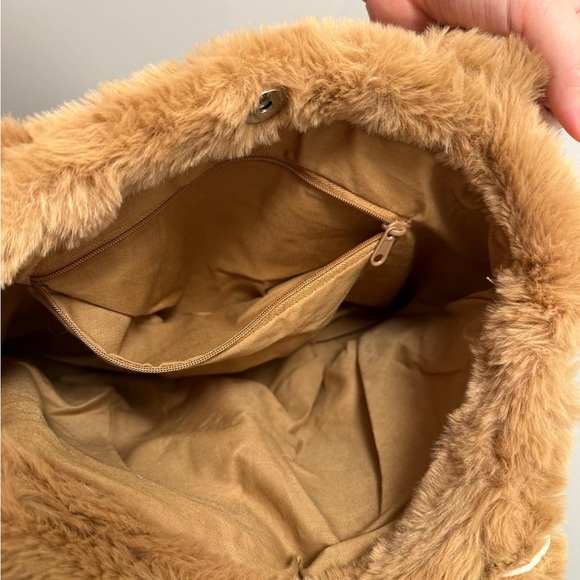 Chip 'n Dale Plush Bag - Picture 3 of 3